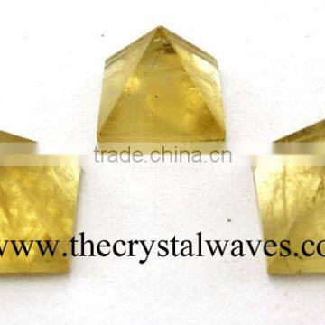 Citirne Quartz wholesale pyramid from Crystal Waves khambhat gujarat india