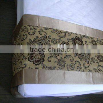 100% Polyester hotel Bed Runner and bed spread