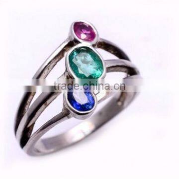 The Gopali Jewellers 925 Sterling Silver Emerald and Ruby Oval Shaped Gemstone Sapphire Ring