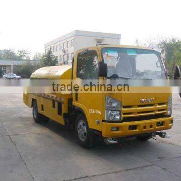 Japan technology 4x2 5000L high pressure cleaning truck 190hp Japan quality