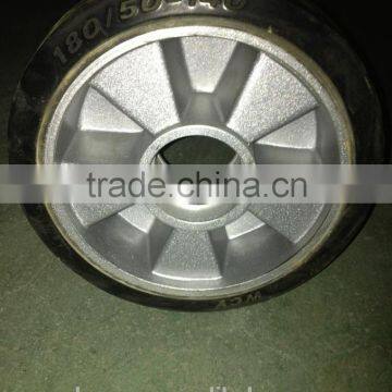 High Quality 2 Ton Hand Pallet Truck Rubber Wheel photo-3