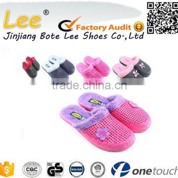 FeMale Cotton-padded Winter Clogs EVA Slip-resistant Fashion Garden Shoes Hole Slippers