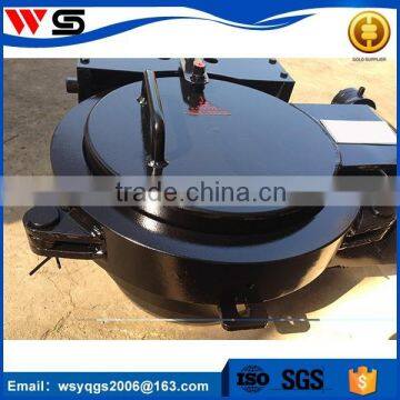 horizontal pressure vessel quick actuating closure for offshore pig launcher