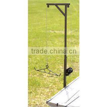 Gambrel swivel hitch lift hook