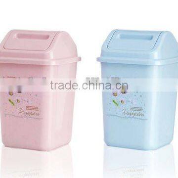 plastic trash can with lid