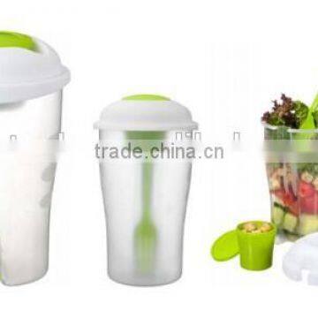 PP safe material plastic salad shaker cup with fork/keep fresh salad shaker