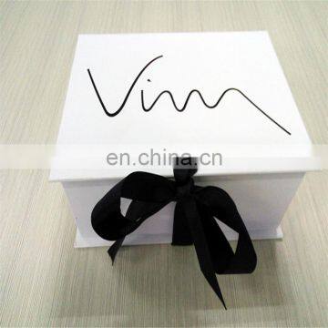 Popular !!! Pure white Christmas packaging/christmas gift box with bow closure