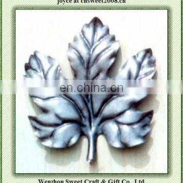 leaf shaped metal badge cheap metal badges