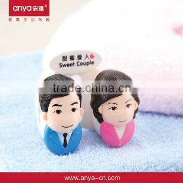 D577 Couples Bathroom and Toilet Sets Colored Plastic Bathroom Ware Accessories Chinese Style Toothbush Holder Wedding Gift