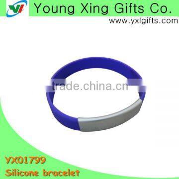 Sporting and fashionable colorful bracelet