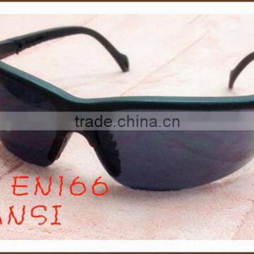 ANSI Z87.1 and CE EN166 standard.Safety spectacle Safety goggle