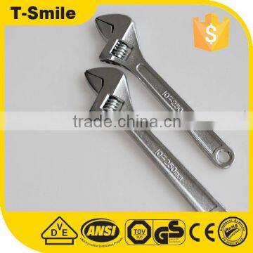 Durable lightweight adjustable wrench