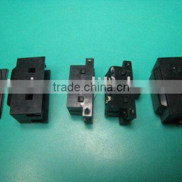 serial battery holder
