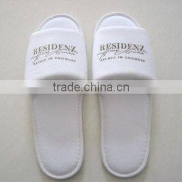 Custom high quality hotel slippers for wholesale