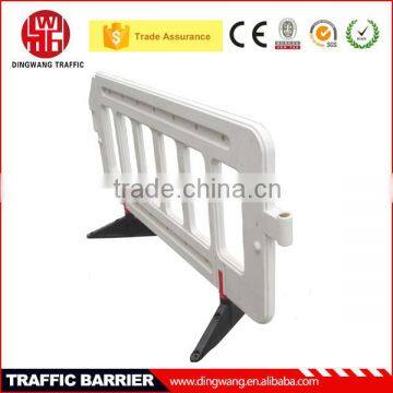 Ningbo DINGWANG Red and White Plastic Reflective Barricade Fence