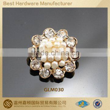 hot-sale flower shape pearl rhinestone decoration button for wedding