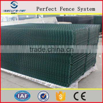 Pvc Coated Garden Curved Fence Panel photo-2