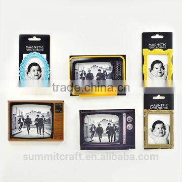 Vintage TV set refrigerator magnet picture frame