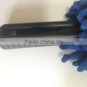 Bendable Microfiber Duster Mop for Added Reach photo-4