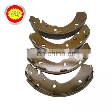 Hot Sale Spare Parts UHY4-26-38Z Brake Shoe Set For car