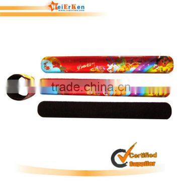 2013 hot selling promotional reflective silicone snap wristband