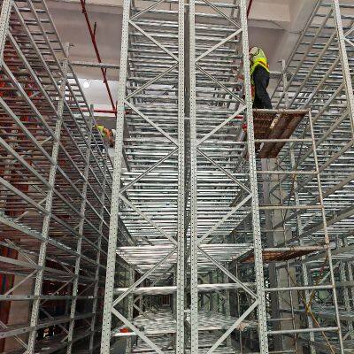 Customizable Metal Racking Solutions for Efficient Robot Warehouse Storage