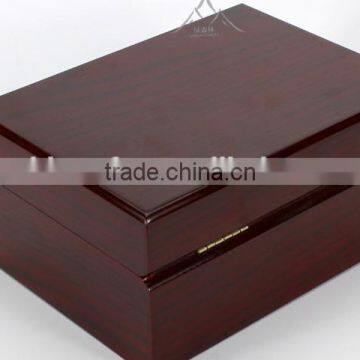 Gift & Craft Industrial Use and Necklace Use Top Quality Wooden Watch Box