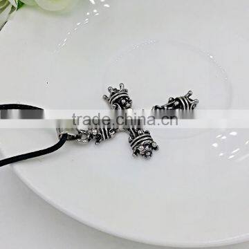 China Supplier New Products Men Necklace Cross Pendant Leather Chain Necklace photo-2