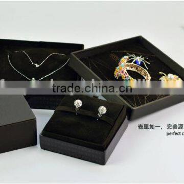 Luxury Velvet Jewelry Box Cardboard Packaging