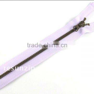 RORO112316 plastic opened end zipper