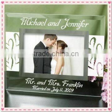 Mr. & Mrs Glass Wedding Picture Frame For Wedding Favor