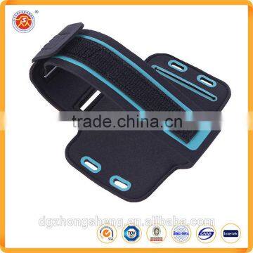 Running waterproof phone bag with arm strap