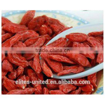 mixed dried goji berry