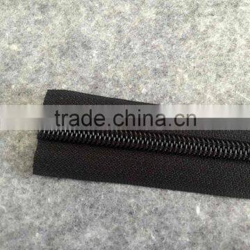 Customized 5# Water Proof Nylon Zipper Shiny Finishing --- Chinese Coating Film photo-2