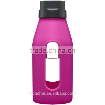 Custom silicone sleeve for glass water bottle