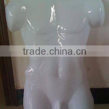 Thermoforming Plastic Clothes Models for Display