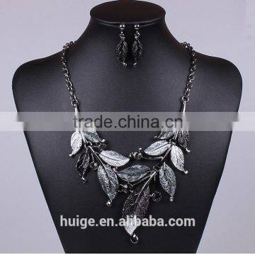 2015 Yiwu Jewellery High Quality The Maple Leaf Pendant Necklace Quality Choice photo-2