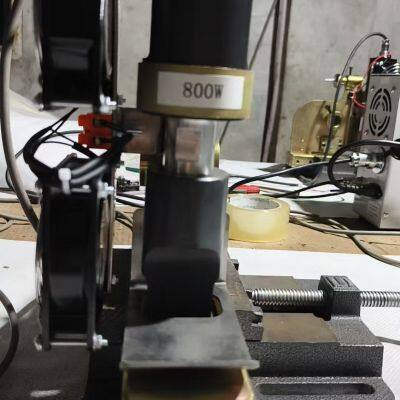 Cortador de Equipamento de Tecimento Ultrassônico Profissional: Selagem de Bordas Sêmeargas em Tecidos Sintéticos