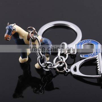 Wholesale metal zinc alloy watching horses keychain