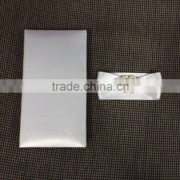 Thailand Style White Luxury Silk Invitation Box With Beautiful Brooch Quality Choice photo-4