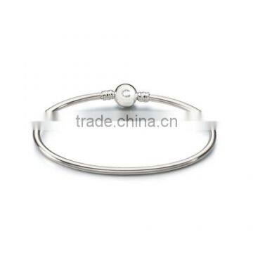 Delicate Design S925 Simple Design Bangle