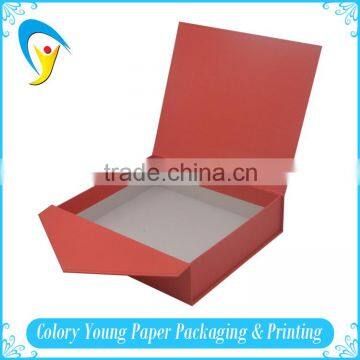 Red Color Magnetic Closure Gift Box