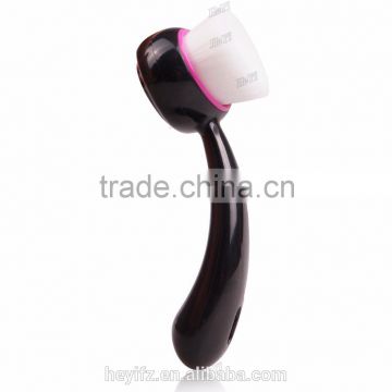 Multi-Colored ABS Handle RuYi-Shaped Face Cleaning Brush