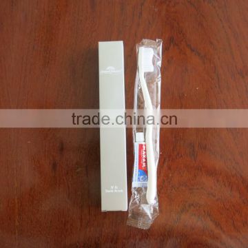 Smoky Cream White Hotel Toothbrush Kit