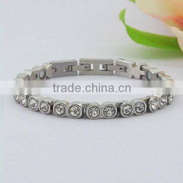 Women jewelry with silver magnetic white zircon bracelet