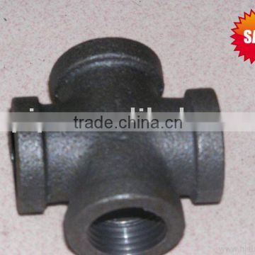 ASTM A234 WPB carbon steel socket welded cross