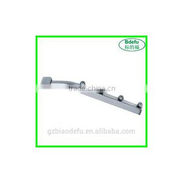 Cross bar metal display transversal hook