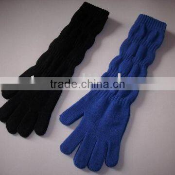 Cable knit gloves