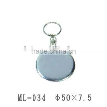 Metal Tin Badge with Key Chain