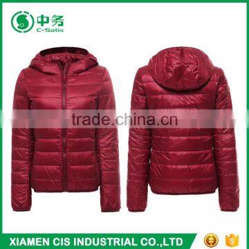 Morden Fashion Apparel Winter Red Hooded Puffer Jacket for Women photo-2